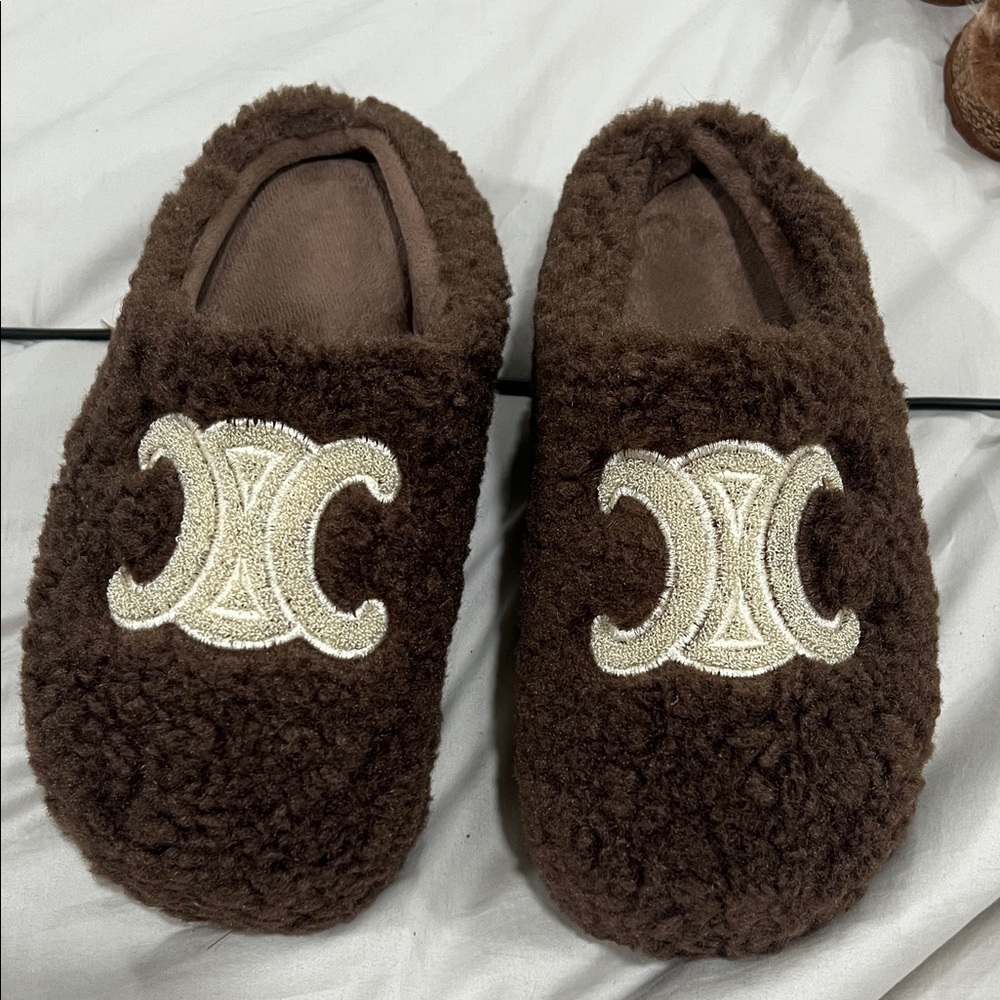 Trendy boutique Brown Shearling Clog Mules with Cream Embroidered Crest